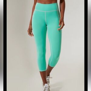 Tuckernuck cropped leggings size S